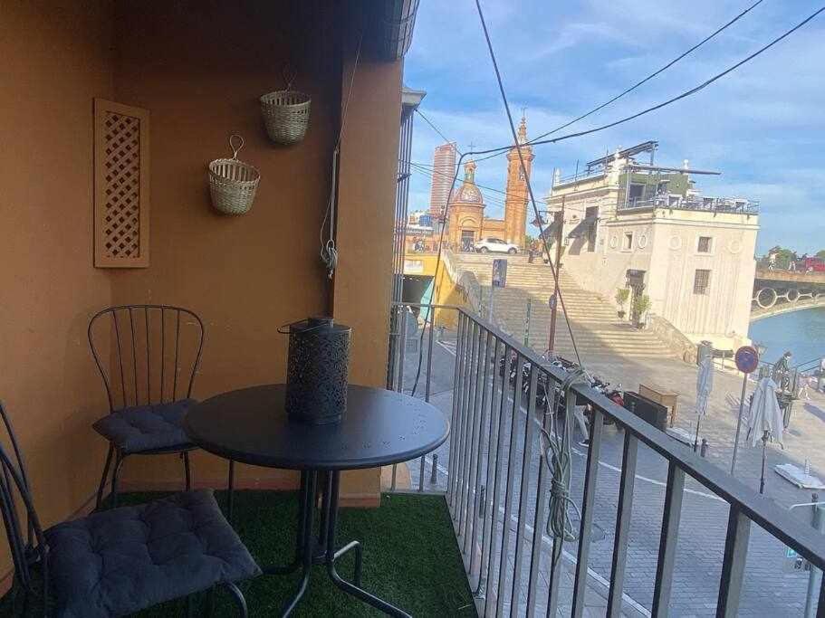 Apartamento Con Vistas Al Rio Seville Ngoại thất bức ảnh